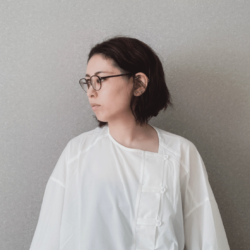 江藤綾